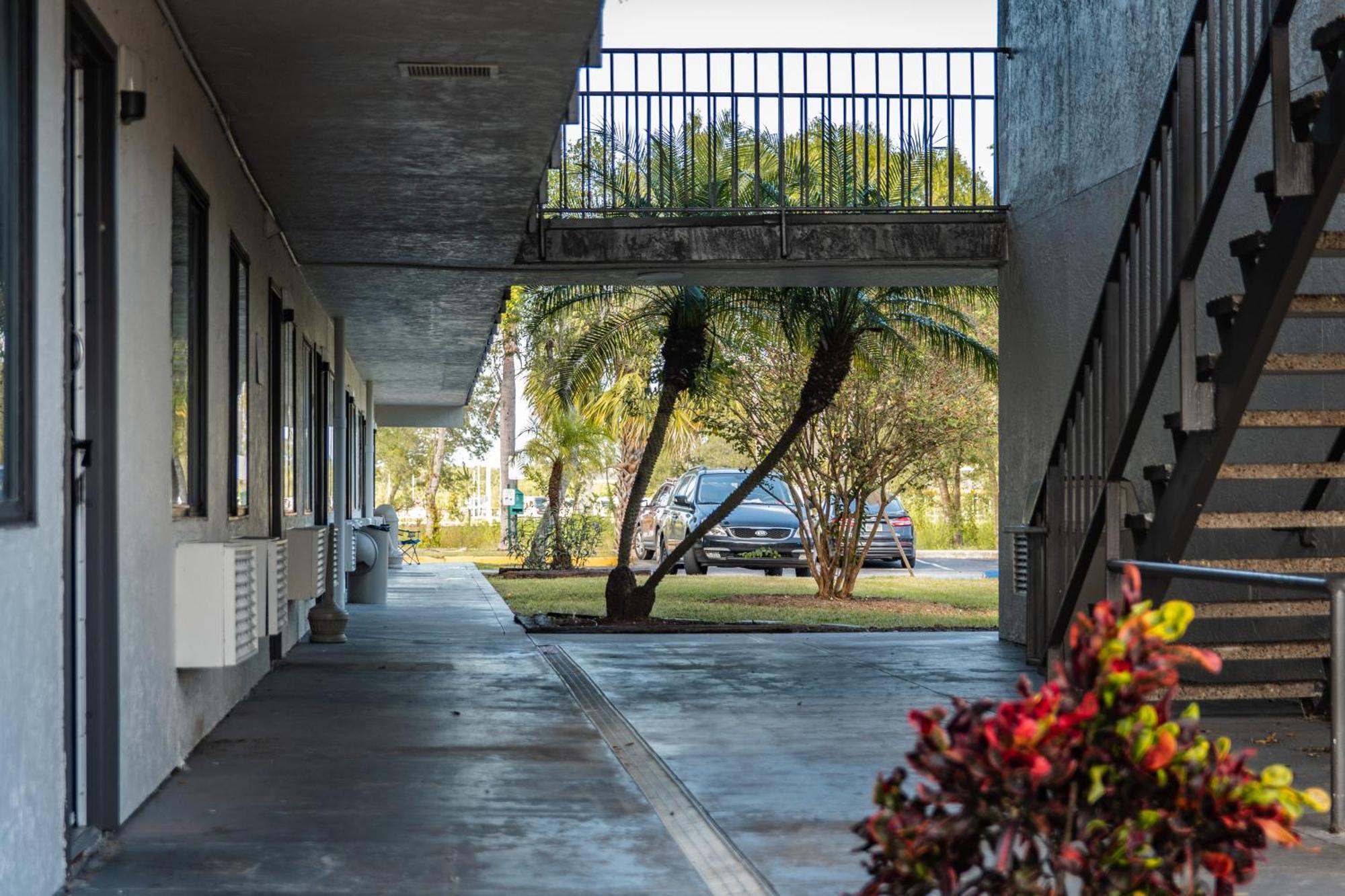Motel 6-Ft. Pierce, Fl Форт Пиърс Екстериор снимка