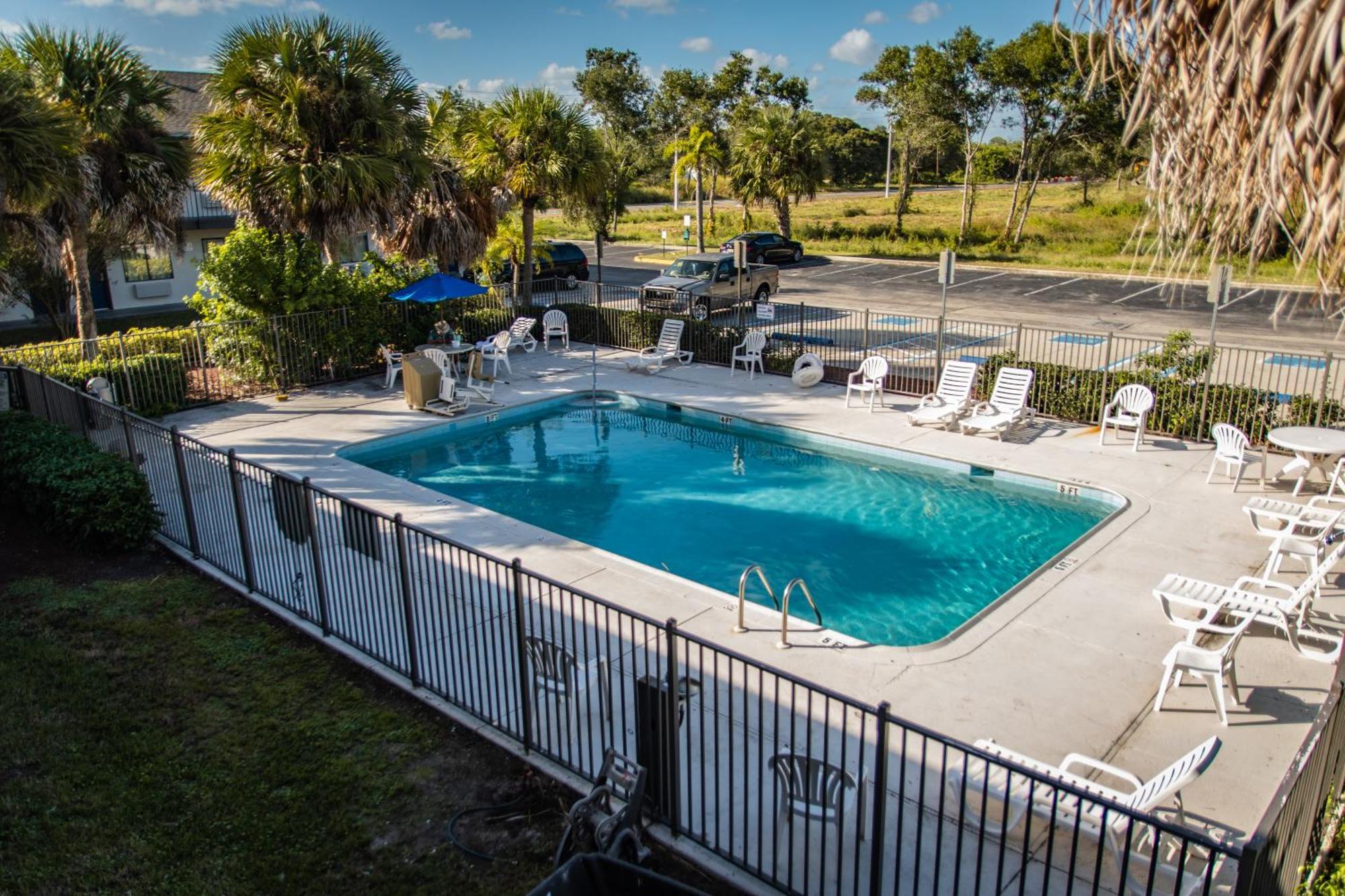 Motel 6-Ft. Pierce, Fl Форт Пиърс Екстериор снимка