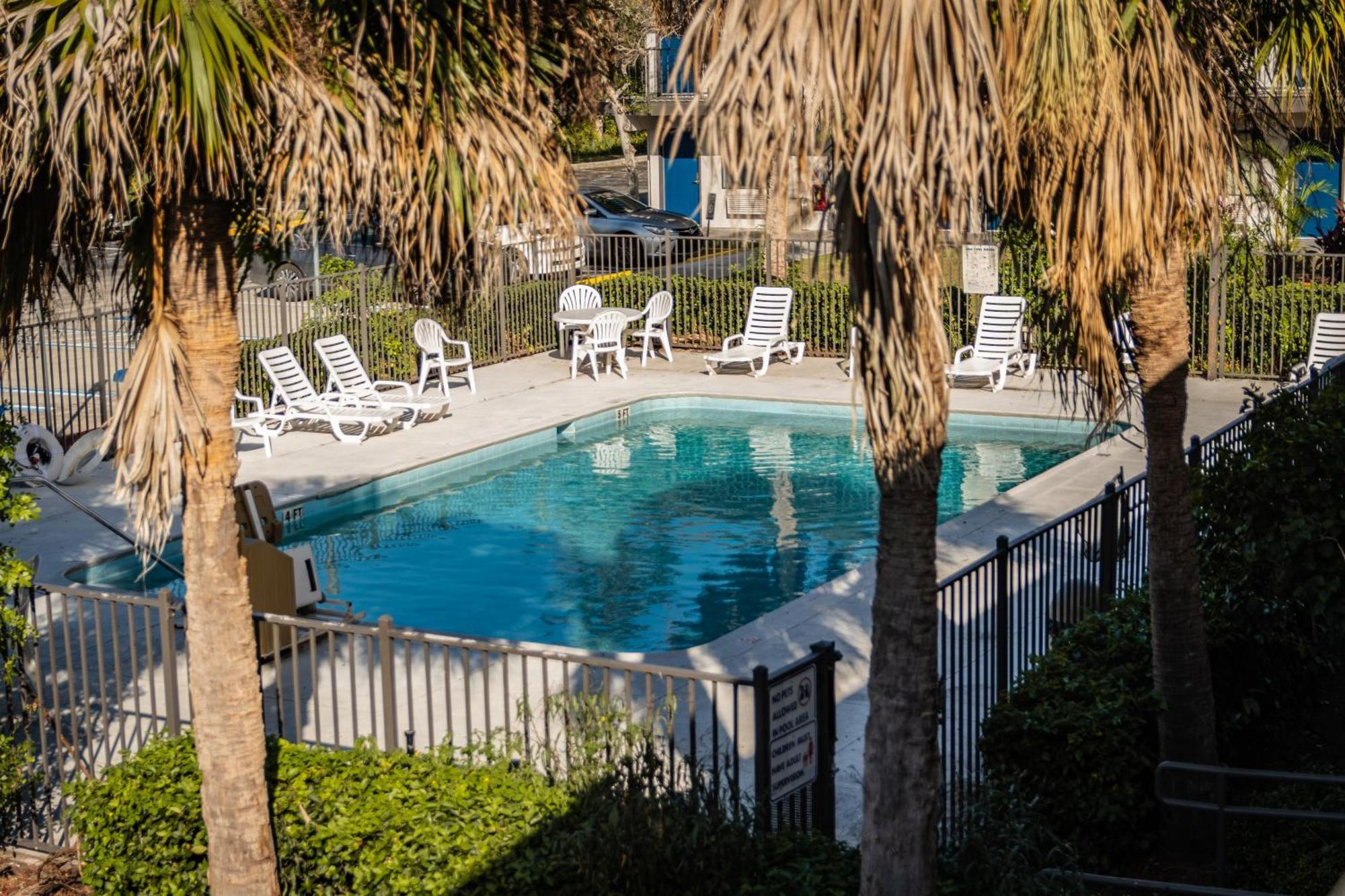 Motel 6-Ft. Pierce, Fl Форт Пиърс Екстериор снимка